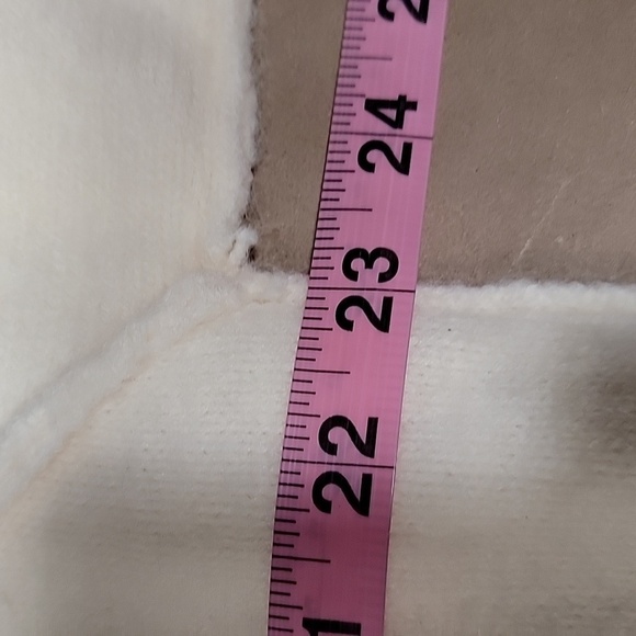 Dazy Size L Cream Colored Sweater with Floral Pattern at Back Neckline, EUC - Picture 8 of 12